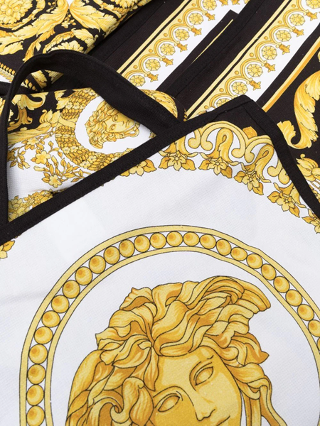 versace Medusa kitchen set with print available on theapartmentcosenza ...