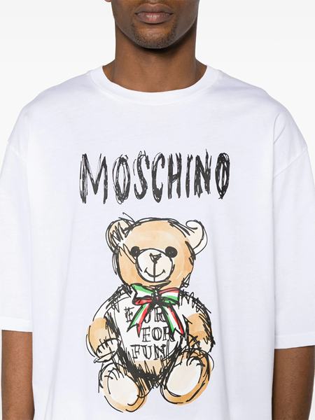 Moschino teddy bear print T-shirt  Moschino teddy bear, Moschino,  Oversized white t shirt