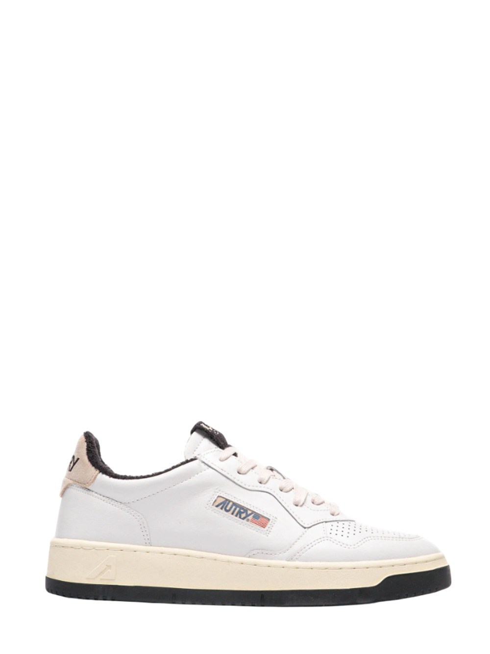 Shop Autry Medalist Low Wom In White