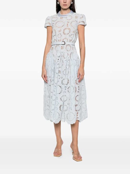 self-portrait Floral lace midi dress available on theapartmentcosenza.com - 48470 - US self-portrait Floral lace midi dress available on theapartmentcosenza.com - 48470 - US